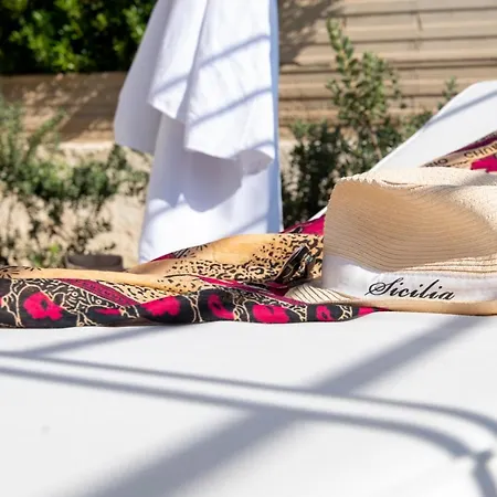 Vera's White Pearl Sea View - Siciliavacanza Vakantiehuis